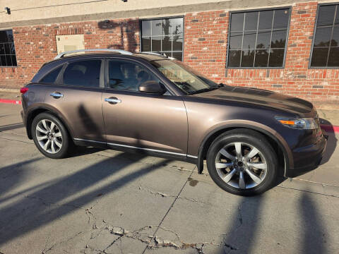 2004 Infiniti FX35
