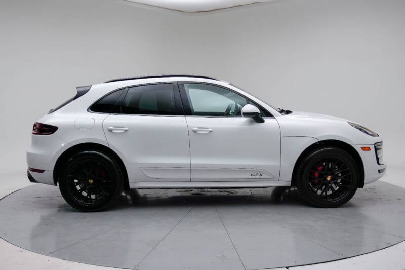Used 2018 Porsche Macan GTS with VIN WP1AG2A52JLB65102 for sale in Terre Haute, IN