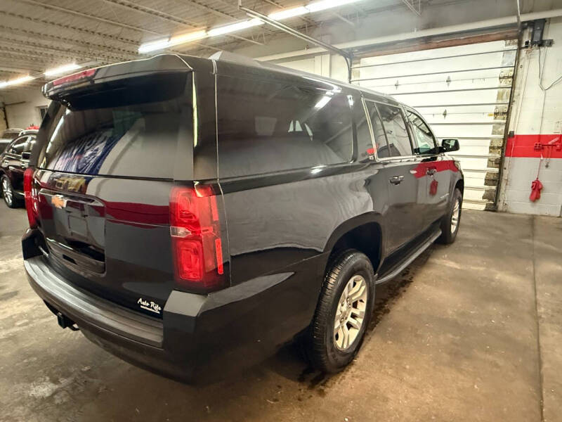 2016 Chevrolet Suburban LS