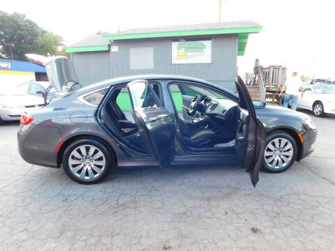 2015 Chrysler 200 LX