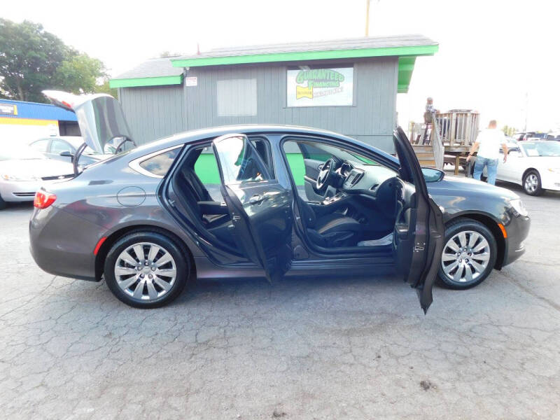 2015 Chrysler 200 LX