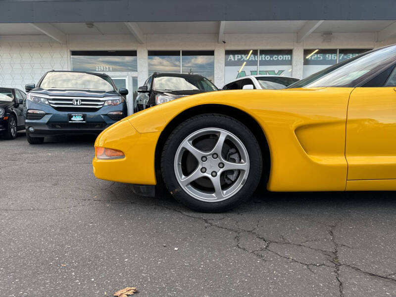 Used 2000 Chevrolet Corvette Base with VIN 1G1YY22G0Y5122320 for sale in Edmonds, WA