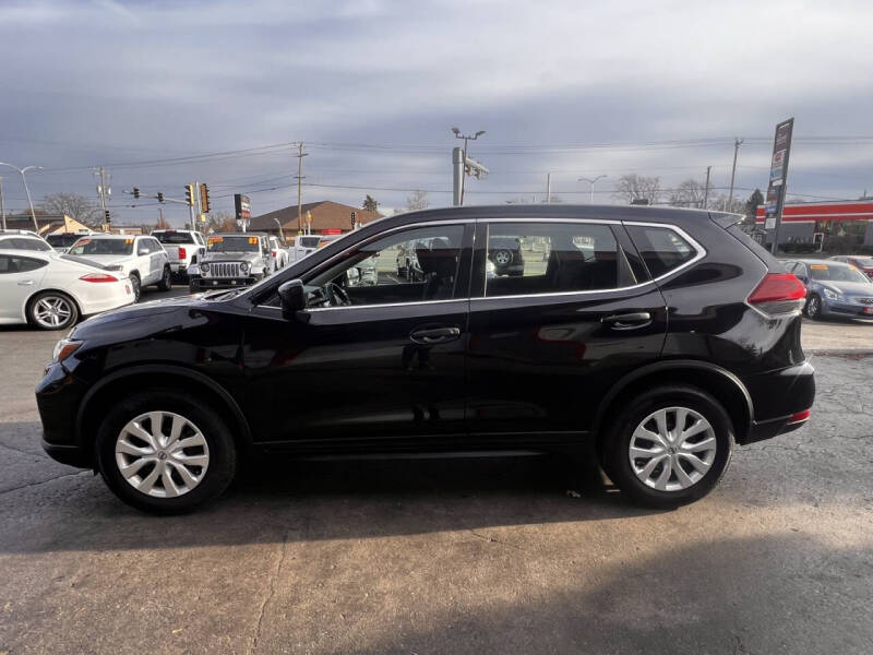 2020 Nissan Rogue S photo 13