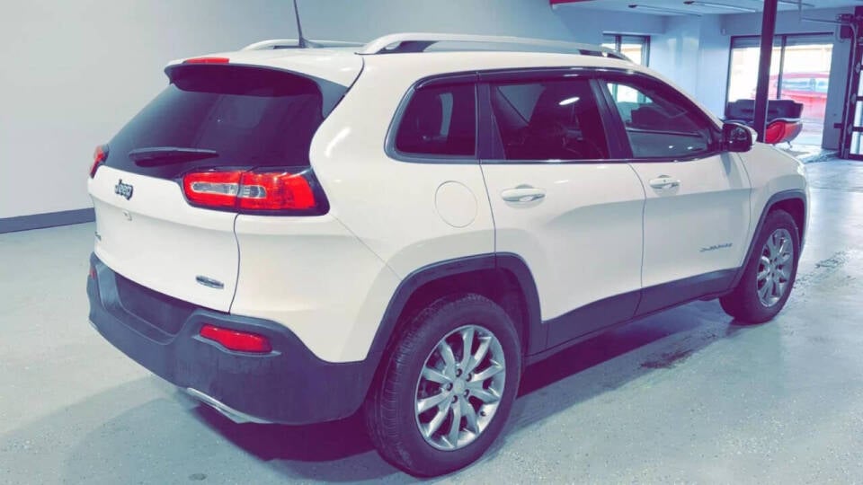 2017 Jeep Cherokee for sale at Elite Rides in Detroit, MI