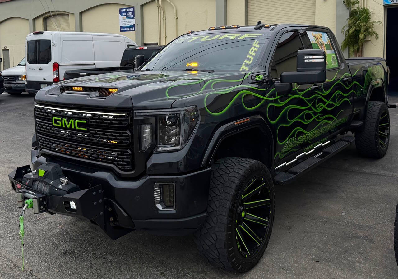 2020 GMC Sierra 2500HD Denali 4x4 4dr Crew Cab LB - Onyx Black exterior view 3