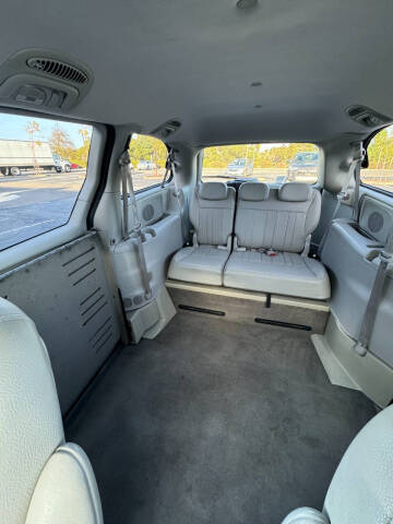 2005 Dodge Grand Caravan SXT