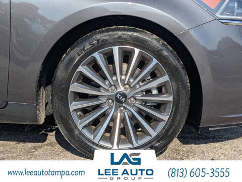 2017 Kia Cadenza Premium