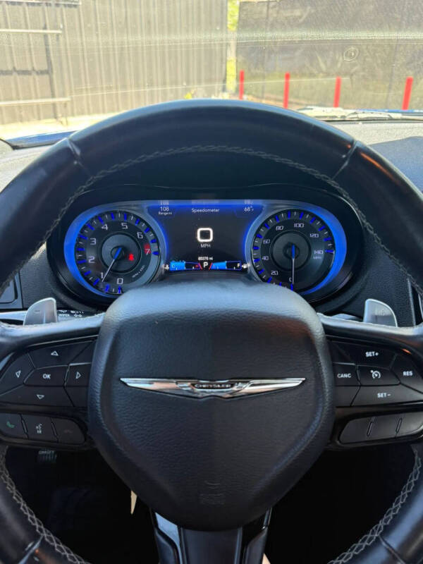 2018 Chrysler 300 S