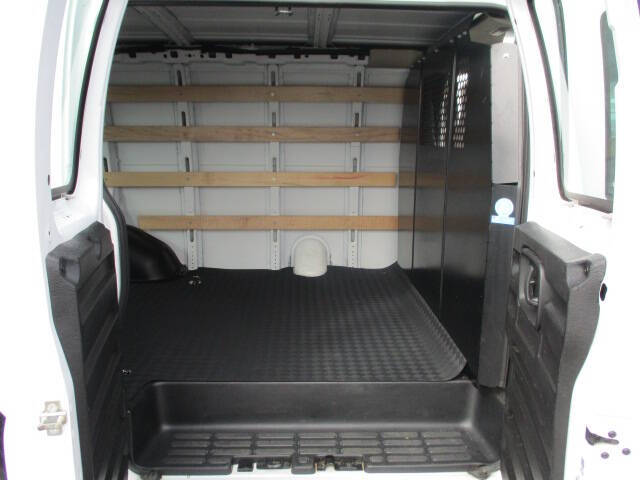 2024 Chevrolet Express 2500