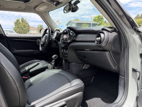 2016 MINI Hardtop 4 Door Cooper