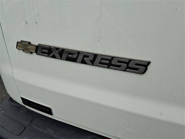 2020 Chevrolet Express 2500