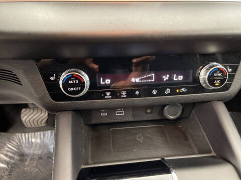 2024 Mitsubishi Outlander SE Black Edition