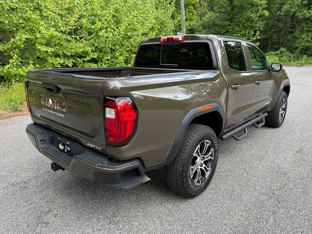 2025 GMC Canyon AT4