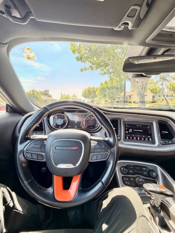 2020 Dodge Challenger SXT