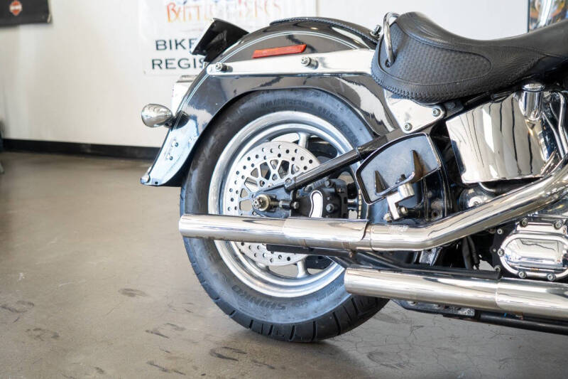 2005 Harley-Davidson Softail Deluxe