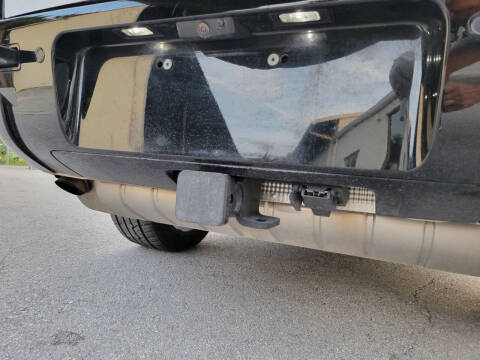 2024 Land Rover Defender 130 P400 X-Dynamic SE