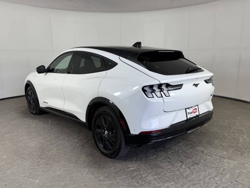 2022 Ford Mustang Mach-E California Route 1