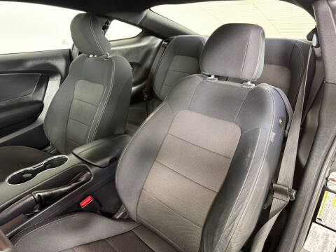 2015 Ford Mustang V6