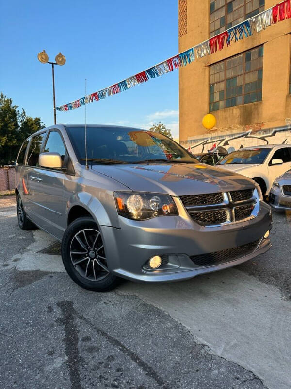 2017 Dodge Grand Caravan for sale at Auto Budget Rental & Sales in Baltimore MD
