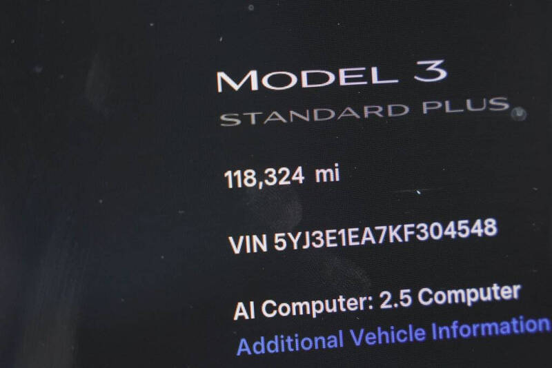 2019 Tesla Model 3 Mid Range