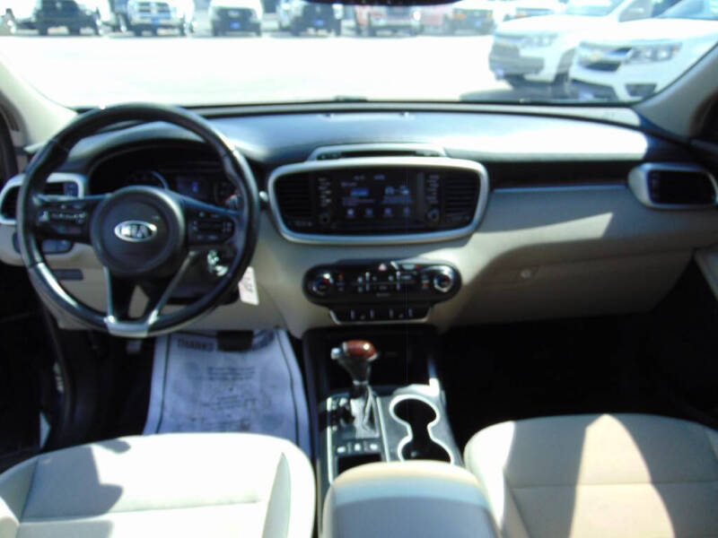 2017 Kia Sorento LX