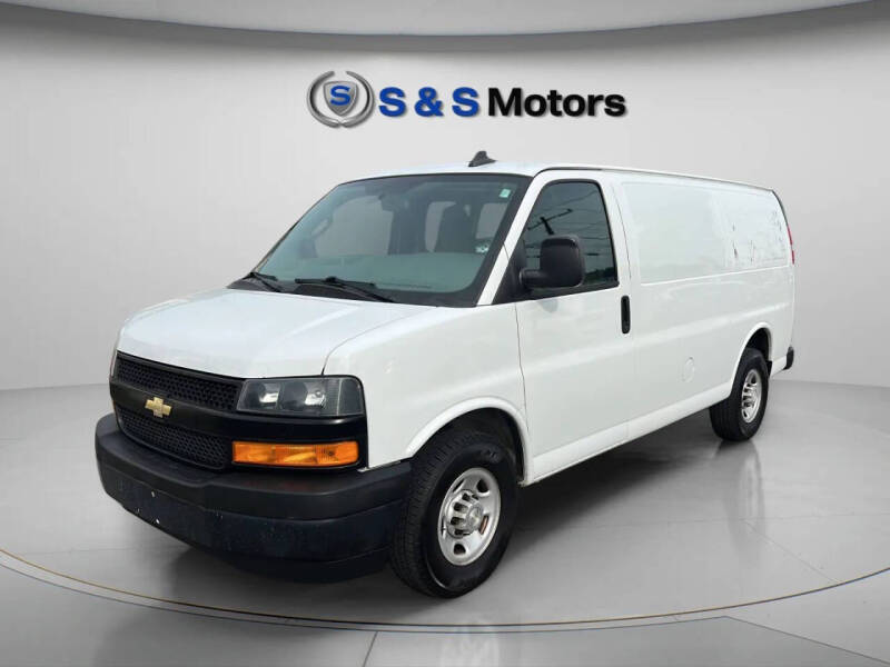 2018 Chevrolet Express 2500