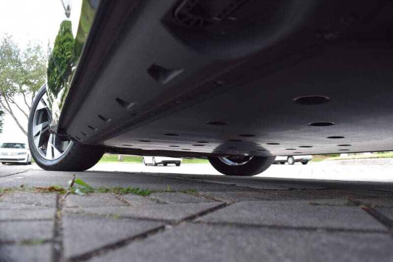 2022 Audi e-tron quattro Premium