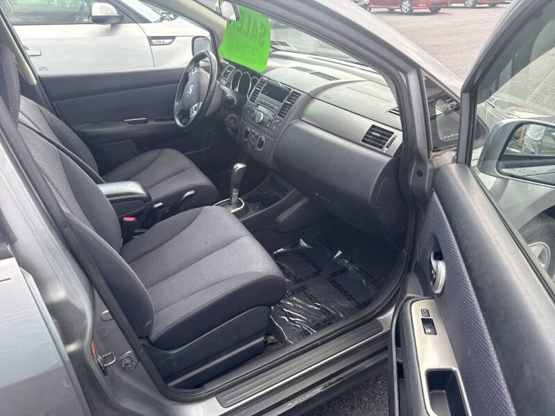 2009 Nissan Versa 1.8 SL
