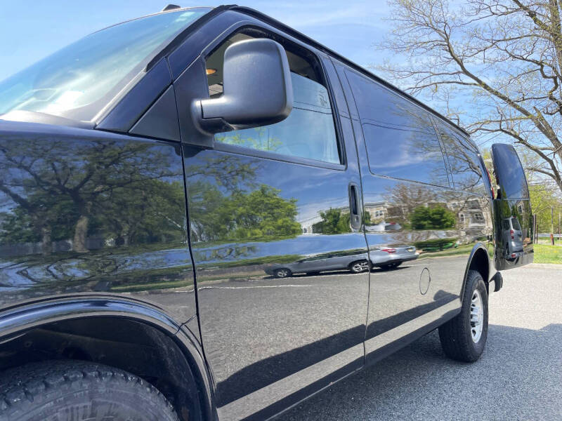 2018 Chevrolet Express 2500