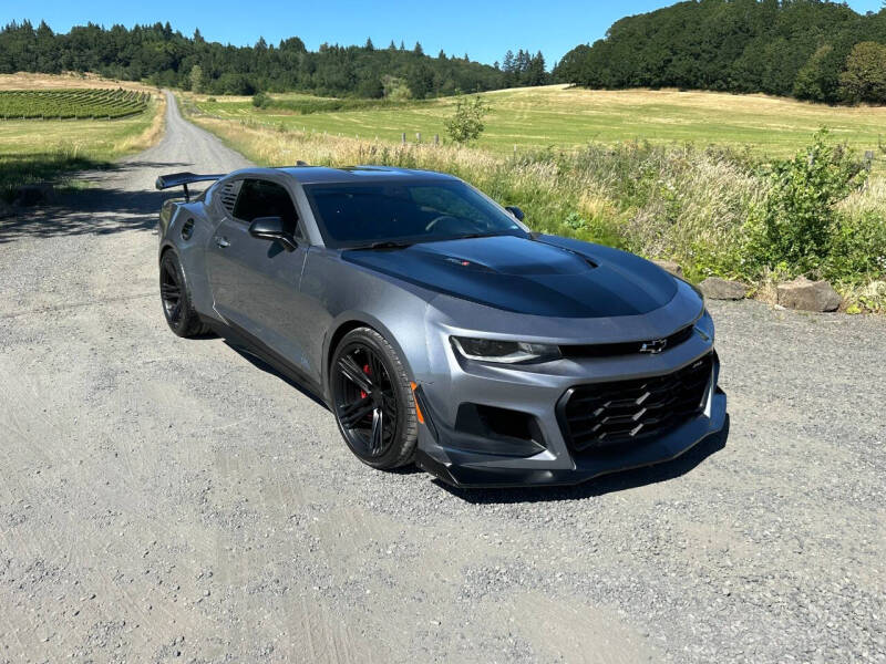 2020 Chevrolet Camaro for sale at Car Safari LLC in Independence OR