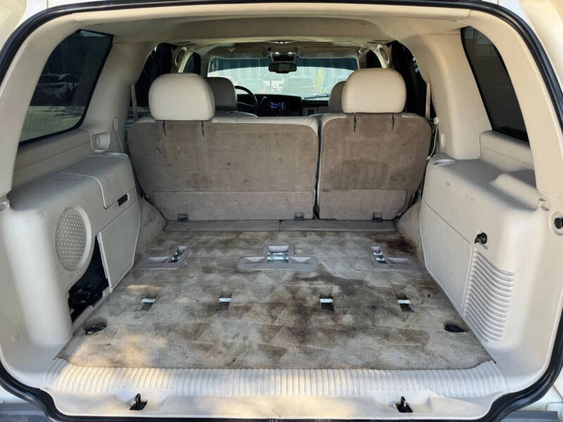 2004 Cadillac Escalade