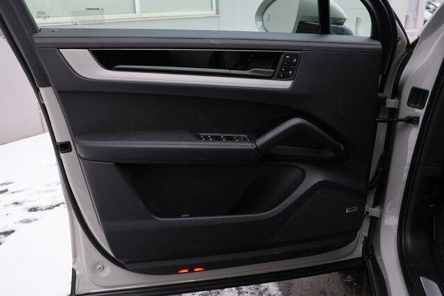 2025 Porsche Cayenne