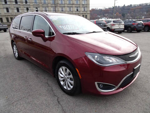 2018 Chrysler Pacifica Touring Plus