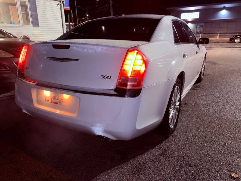 2013 Chrysler 300