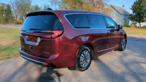 2023 Chrysler Pacifica Plug-In Hybrid Limited