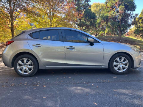 2016 Mazda MAZDA3 i Sport