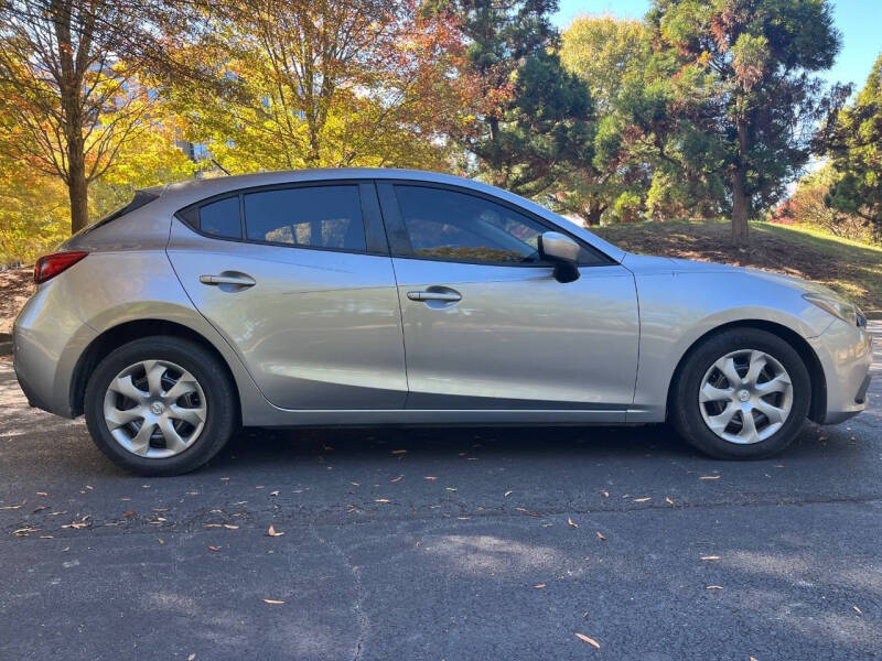 2016 Mazda MAZDA3 i Sport