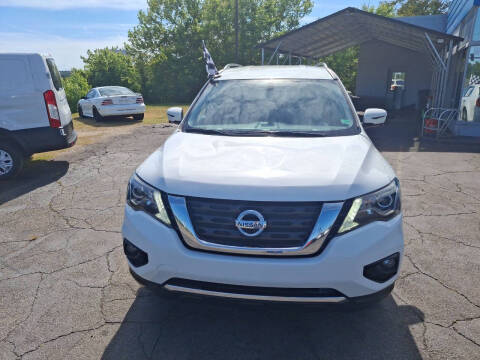 2020 Nissan Pathfinder SL