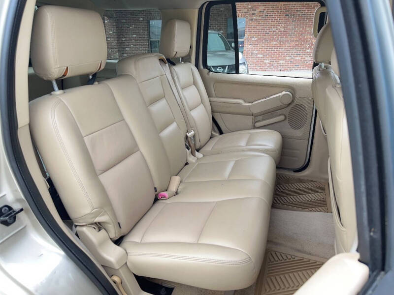 2006 Ford Explorer XLS