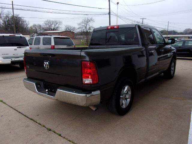 2017 RAM Ram 1500 Pickup SLT photo 6