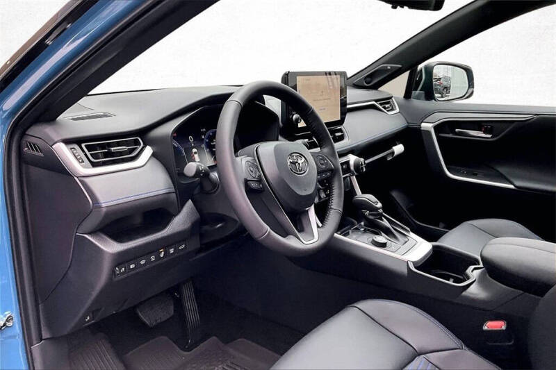 2025 Toyota RAV4 Hybrid XSE