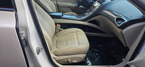 2017 Lincoln MKZ Select