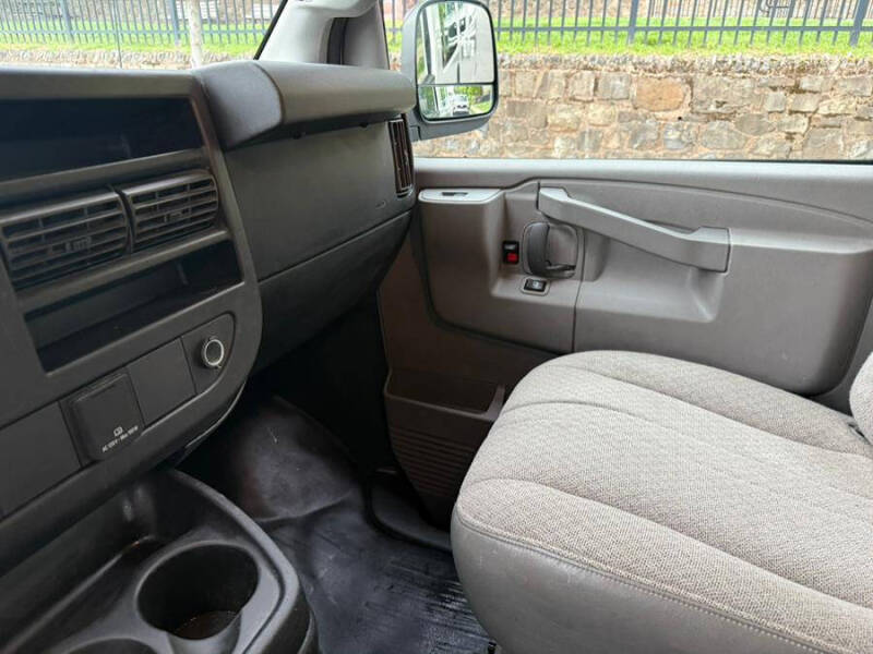 2018 Chevrolet Express 2500