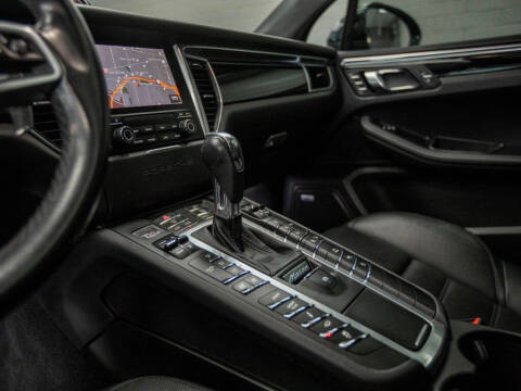 2017 Porsche Macan