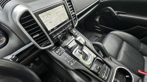 2016 Porsche Cayenne S