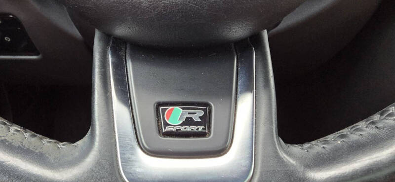 2017 Jaguar XE 35t R-Sport