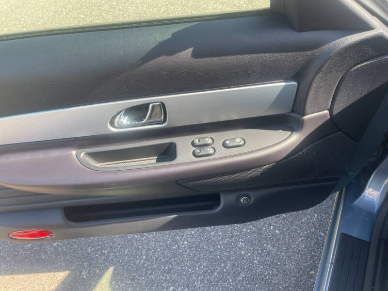 2005 Ford Thunderbird Deluxe