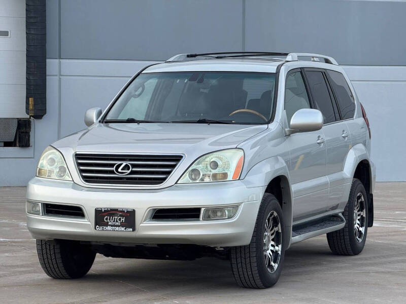 2004 Lexus GX 470 for sale at Clutch Motors in Lake Bluff IL