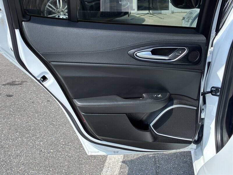 2019 Alfa Romeo Giulia Sport