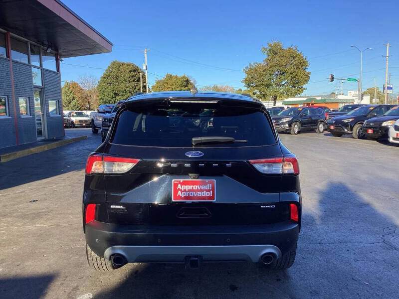 2022 Ford Escape SEL